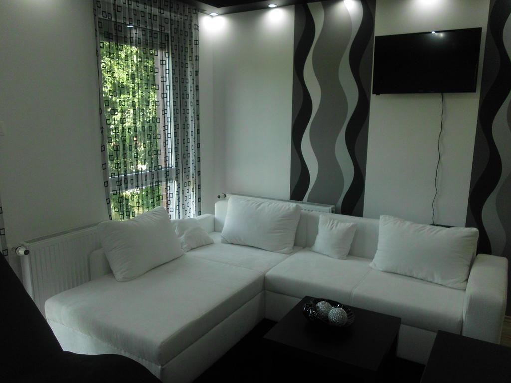Feszek Apartman Debrecen Bilik gambar