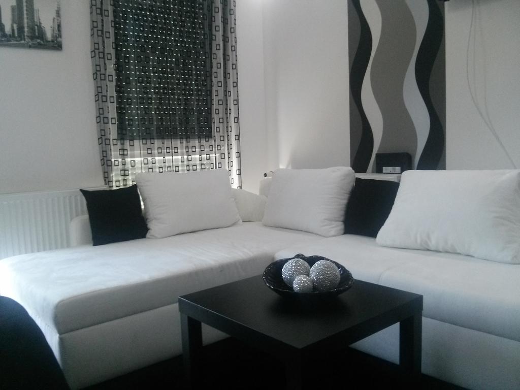 Feszek Apartman Debrecen Bilik gambar